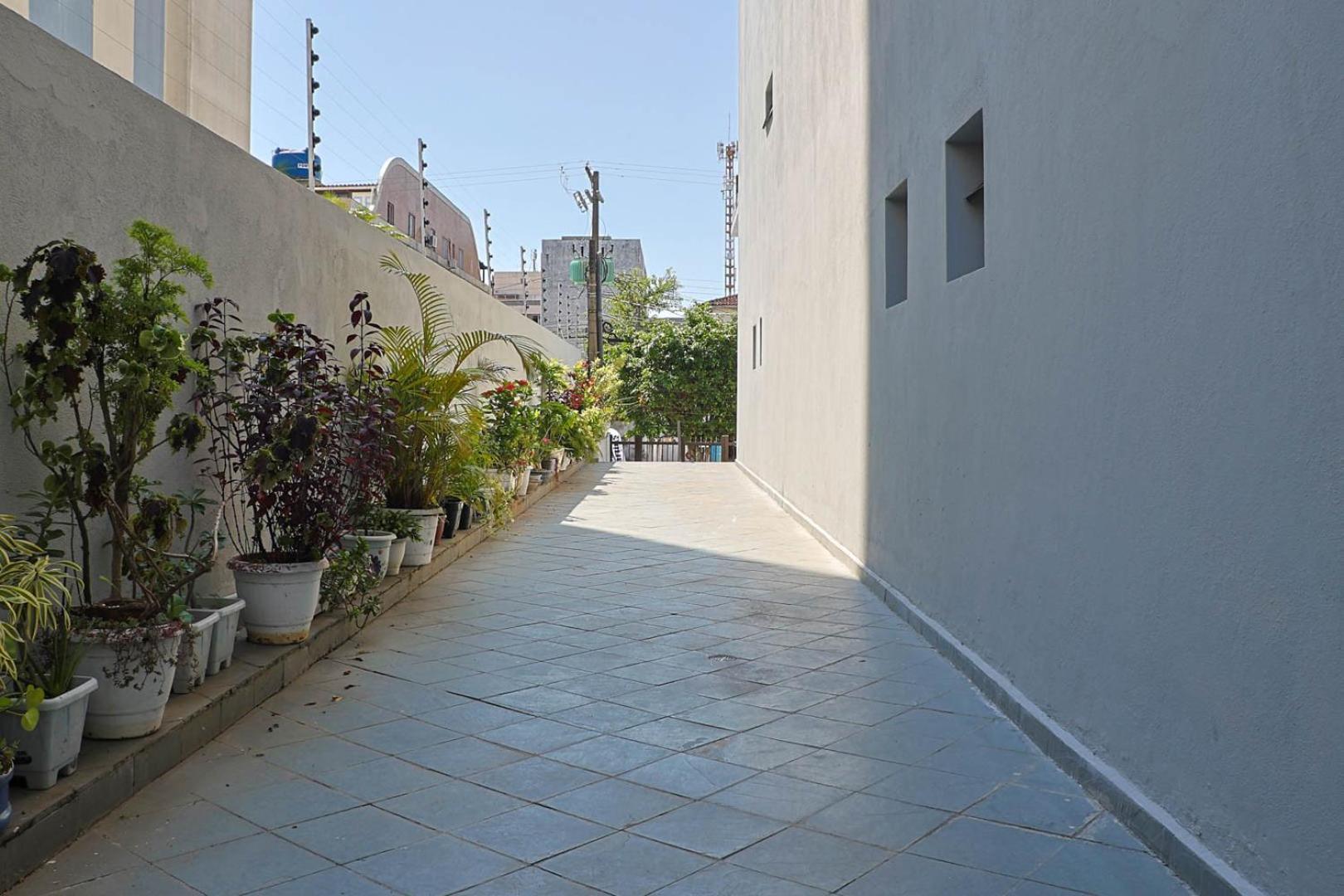 Apto A 500 Metros Da Praia Da Enseada 과루자 외부 사진